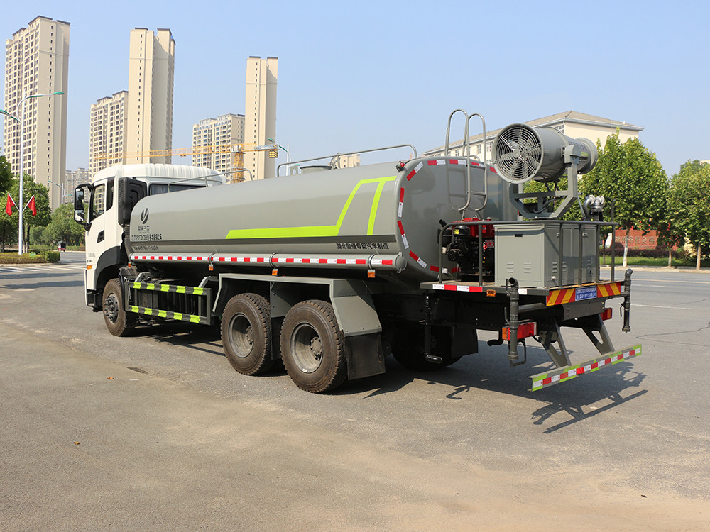 东风天龙18吨洒水车-东风18吨洒水车