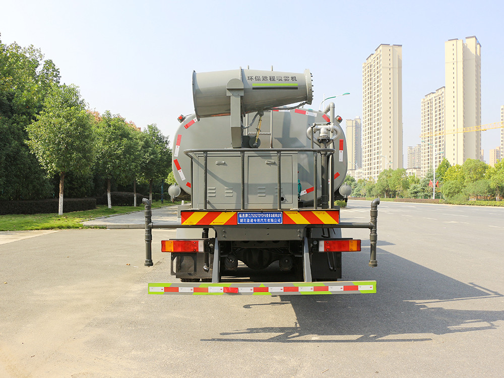 东风天龙18吨洒水车-东风18吨洒水车